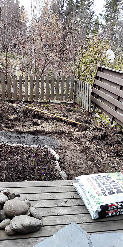 Digging and spreading the paver base